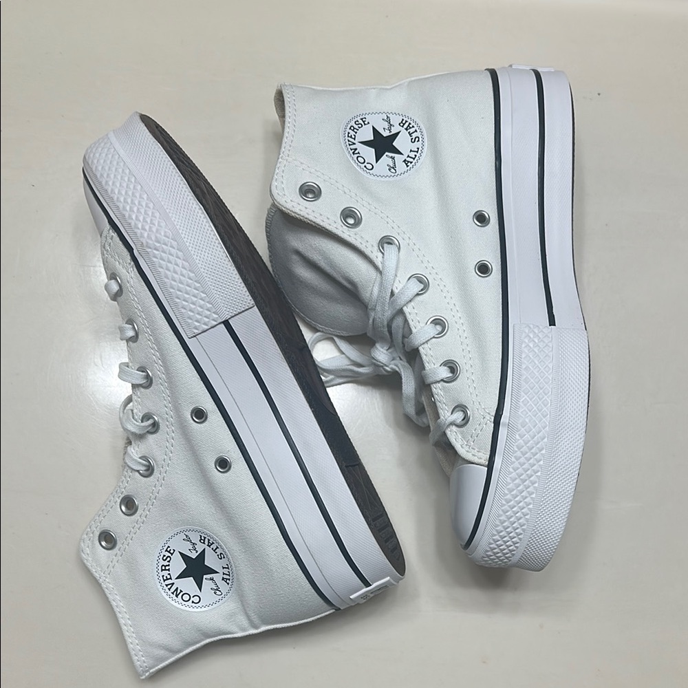 BRAND NEW Converse White High-Top PLATFORM 7.5 Womens 5.5 Mens